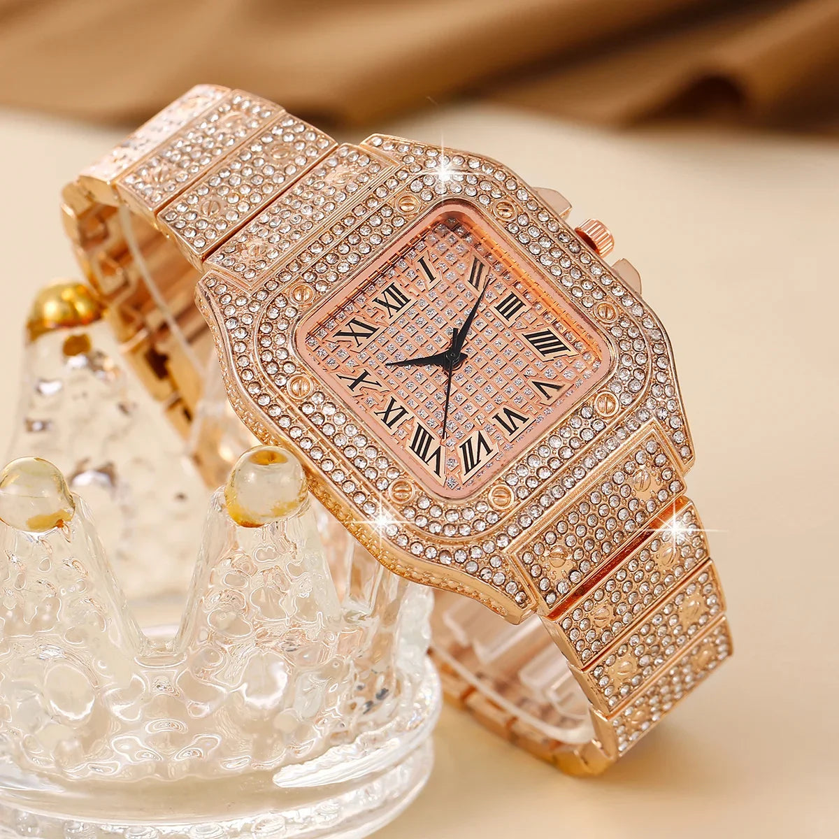 Oversize Square Dial Rhinestone Alloy Watch Fancy Women Watches Jewelry Sophisticated And Stylish Women Watch